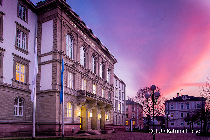 jlu-hgabendlicht_fotofriese.jpg